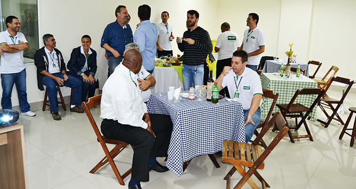 Momento de bate-papo e descontração entre os pais da Unimed