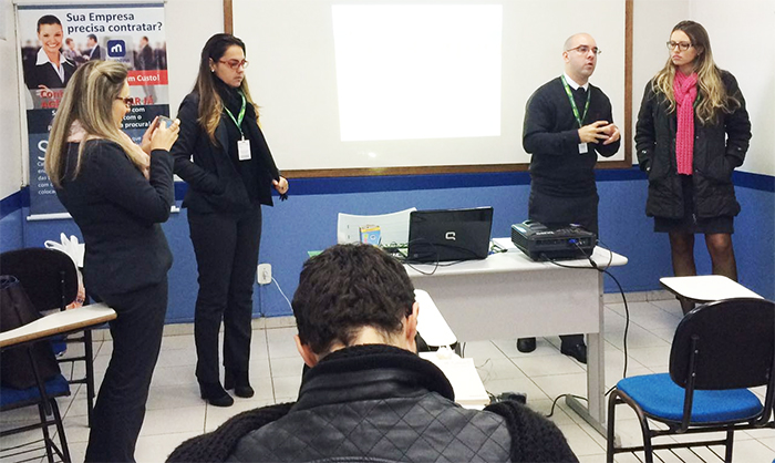 As apresentações são feitas individualmente ou em grupo, pela Ouvidoria junto ao Coordenador ou Supervisor do setor