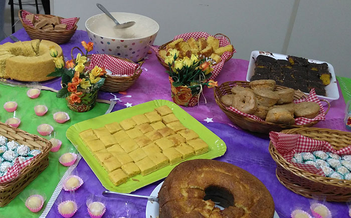  O evento contou com comidas típicas lights preparadas pelas mães 