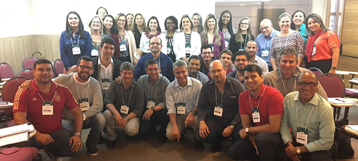 Equipe Unimed Campos reunida para mais uma aula de MBA