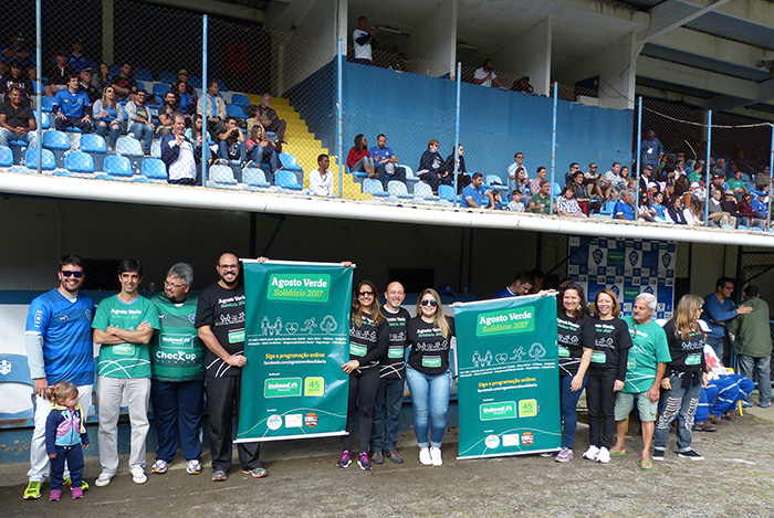 Comissão organizadora amigos do projeto durante o encerramento 