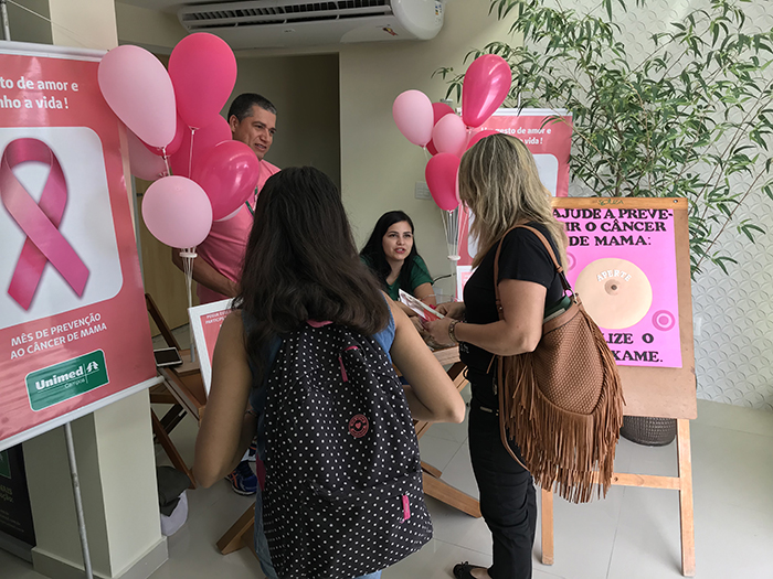 Conscientização sobre a prevenção ao câncer de mama