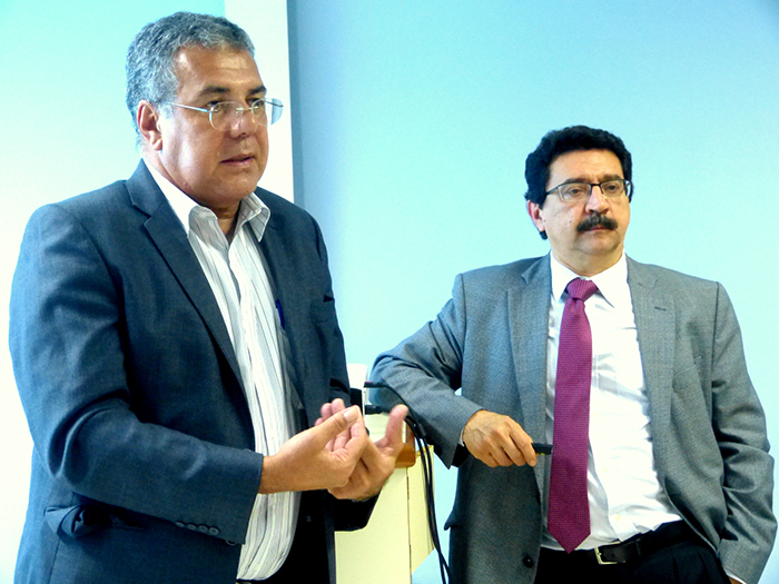 O médico mastologista Claudio Batista com o cirurgião plástico João Medeiros.