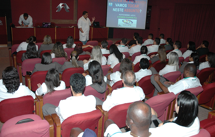 Participaram colaboradores do sexo masculino e feminino