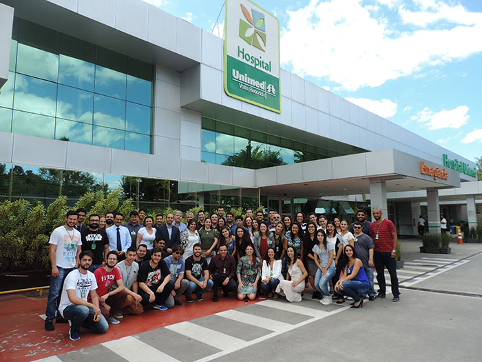 Equipe Unimed Volta Redonda comemora a certificação da HISMM nível 7