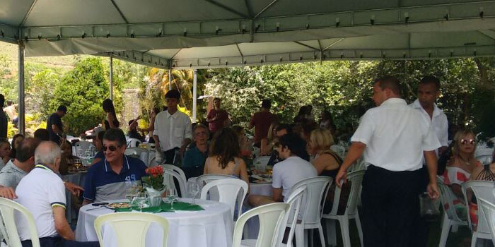 Confraternização de fim de ano reúne colaboradores e cooperados