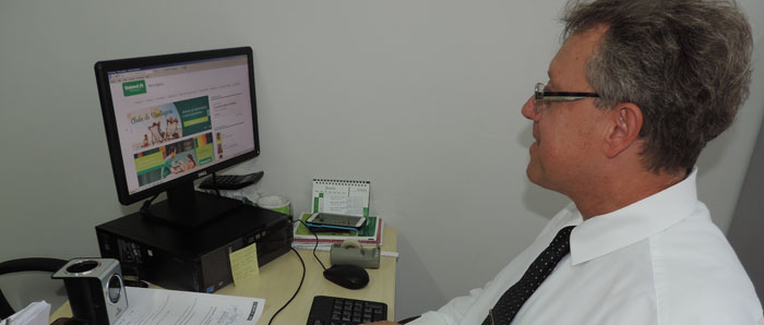   Sérgio Gonçalves aprova ferramenta e elogia iniciativa da cooperativa