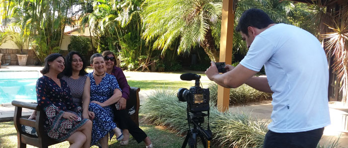  Lúcia, Rosana, Fátima e Suely participaram da gravação de institucional de 25 anos 