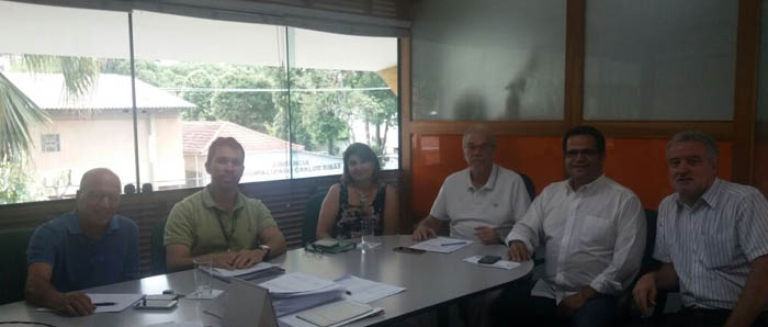  Assinatura do convênio entre Unimed Três Rios e Sindicato dos Servidores