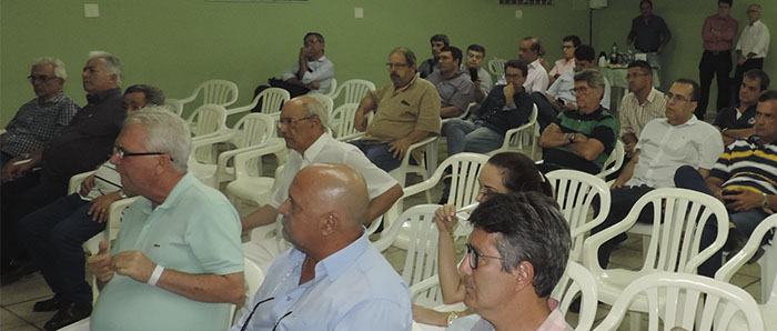   Unimed, mais uma vez, concede reajuste aos cooperados e registra aumento no capital social