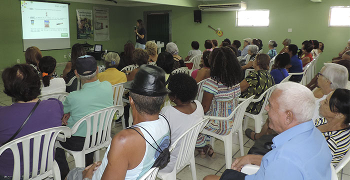  A nutricionista Paula Pimenta destaca a importância dos bons hábitos alimentares