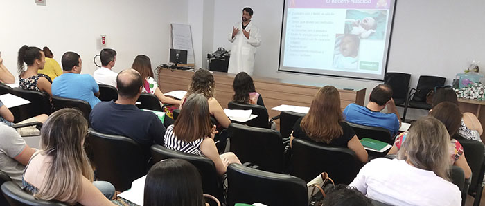  Conversa com o pediatra Alberto Zucker foi uma das mais concorridas