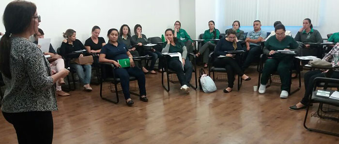  Cada setor indica um colaborador diferente para participar de cada curso   