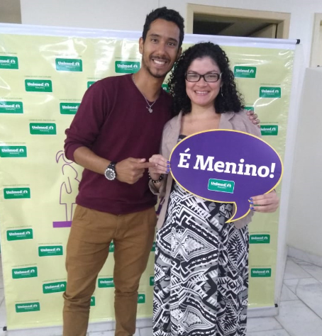 Fernandes e Francine, casal participante do curso de gestantes