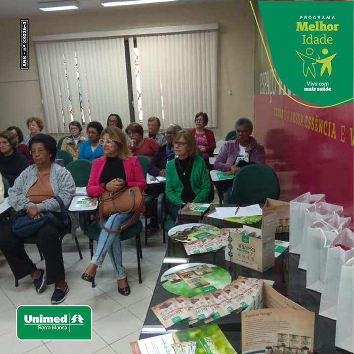 As participantes do programa Melhor Idade puderam conhecer a linha de suplementos naturais durante o encontro