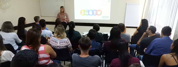 Palestras ministradas por profissionais da ára de saúde