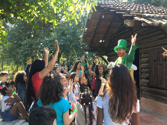 Personagens da famosa literatura infantil garantem o sucesso do passeio 