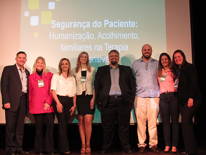 Gestores da Unimed Petrópolis no VI Encontro de Hotelaria Hospitalar da Região Serrana.