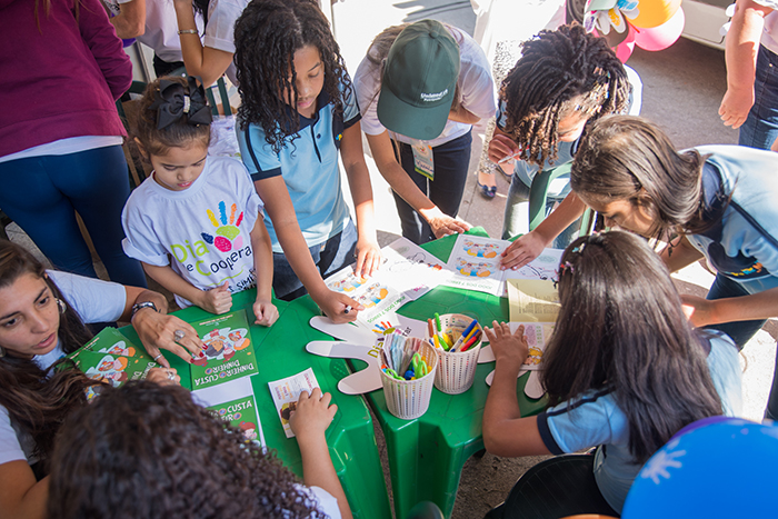 Crianças tiveram recreação sobre educação financeira no Dia C de Petrópolis