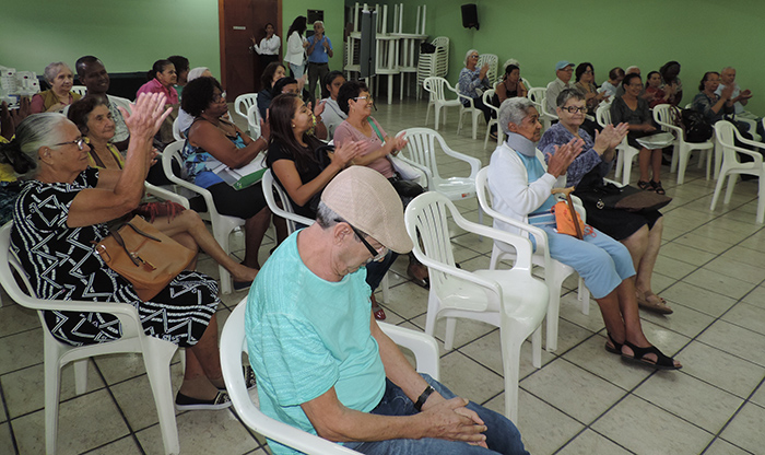 Equipe da Medicina Preventiva recebe o carinho dos integrantes do projeto