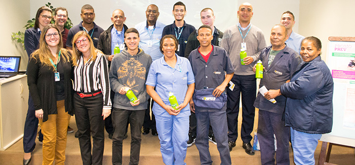 Alguns dos colaboradores da cooperativa