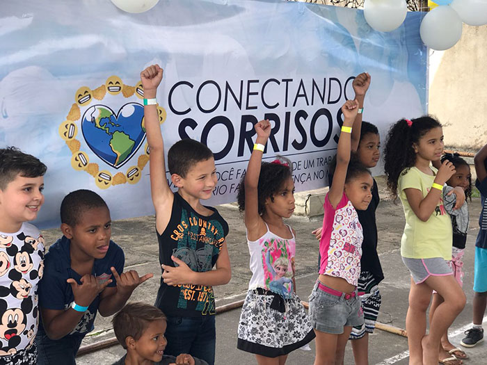  Alunos do CIEP 483 se divertem durante o dia