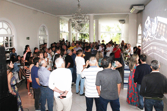  Convidados aplaudiram o vídeo do Novo Hospital da cooperativa
