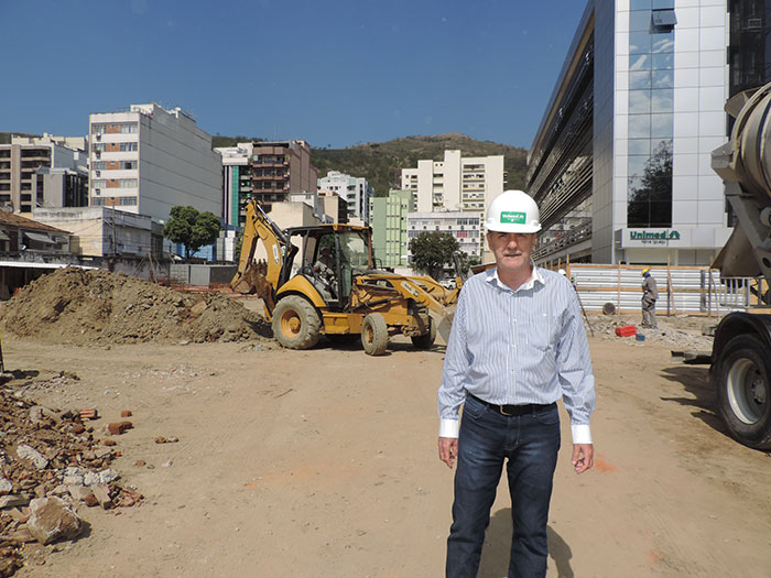  Emilson faz visita técnica ao canteiro de obras