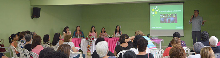  Palestras multidisciplinares abordam o câncer de mama 