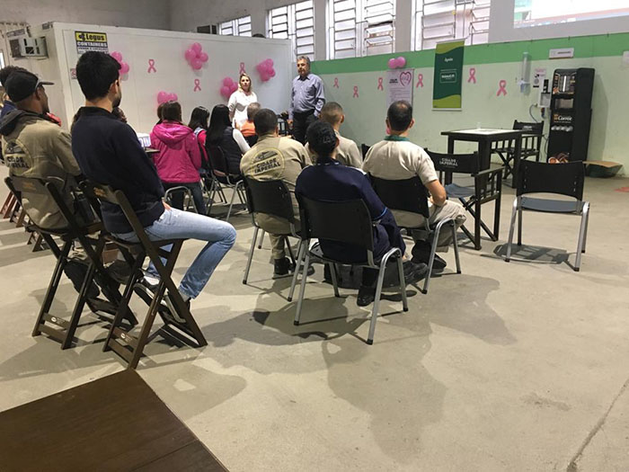  Dr. Claudio Sergio Batista ministrou uma palestra na Cervejaria Cidade Imperial