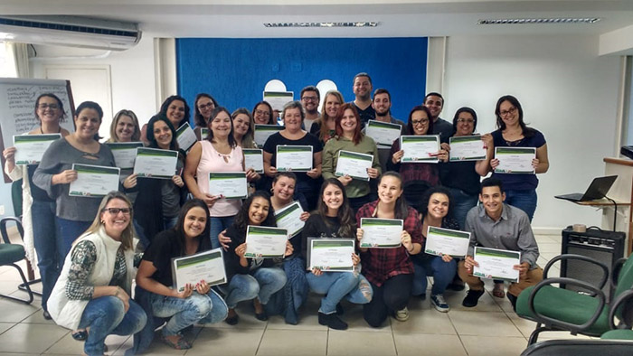 Equipe treinada em ‘Excelência no Atendimento ao Cliente’ pelo Sescoop.