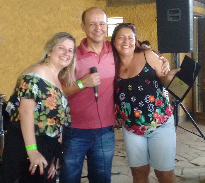 Entrega das placas de homenagem