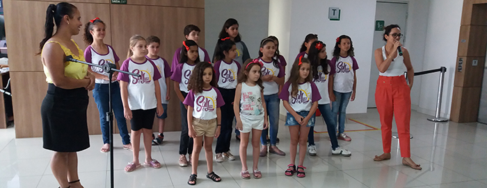  Coral Sal e Luz encantou funcionários e usuários do hospital 