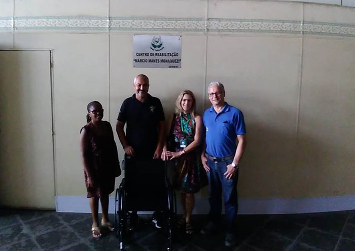 Eu ajudo na Lata - entrega cadeira