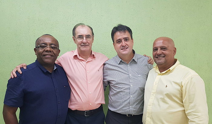 Dr. Emilson apresenta o relatório de gestão de 2018, aprovado por unanimidade