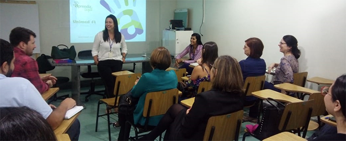 Durante o encontro, os tutores tiraram dúvidas e se informaram sobre as novas condutas do programa Aprendiz Legal