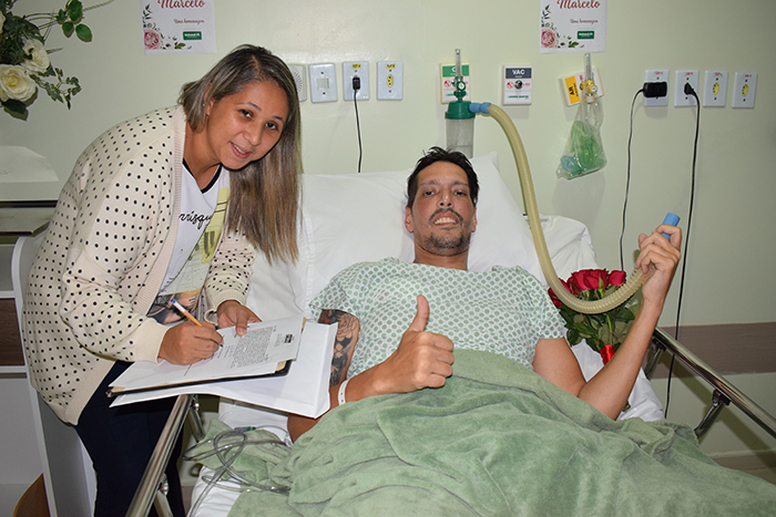 Marcelo da Silva e Luciana Fukamati oficializaram a união dentro do Hospital Unimed Volta Redonda