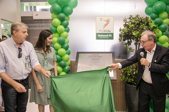 Diretoria executiva da Unimed Volta Redonda inaugura o Pró Vida Angra