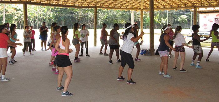 A diversão foi garantida com as aulas de dança no mês Unimed