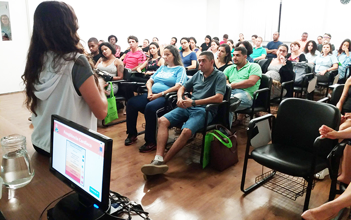 Educadora física deu dicas de exercícios durante a gestação 