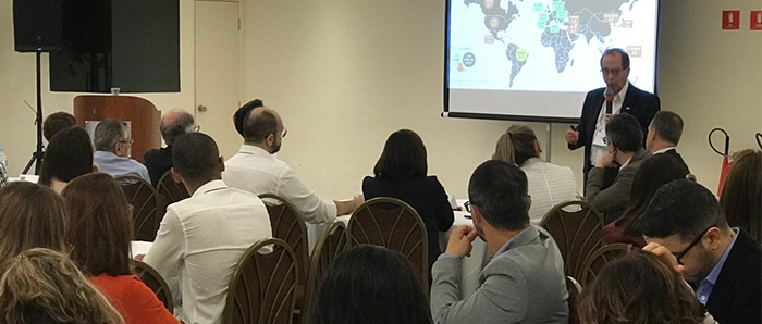 Orestes Pullin Presidente da Unimed do Brasil durante o workshop nacional