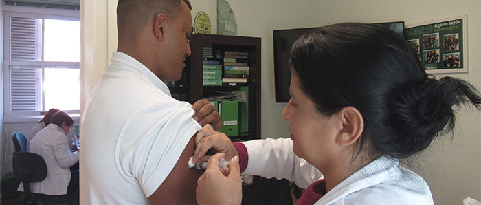 A campanha garantiu a imunização de colaboradores, cooperados e terceirizados