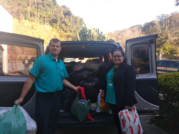  Entrega Doações Clínica Santa Lúcia em Nova Friburgo