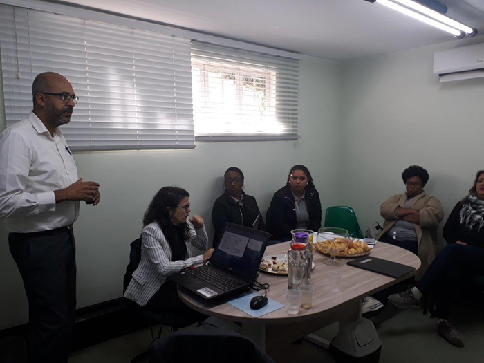  : Colaboradores das áreas de Contabilidade, Financeiro e RH junto aos consultores do treinamento