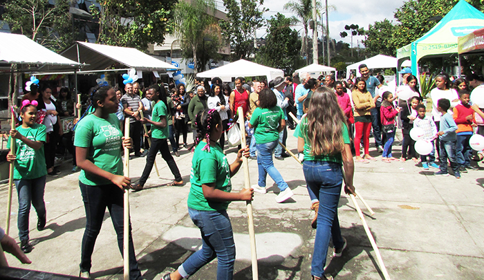 Apresentações culturais foram realizadas ao longo do dia pelas crianças atendidas na Aldeia