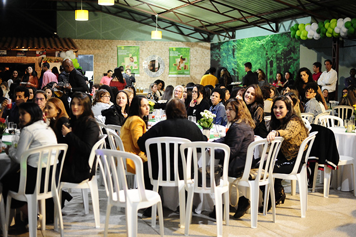 Mais de 200 secretárias compareceram ao evento do Dia do Secretariado