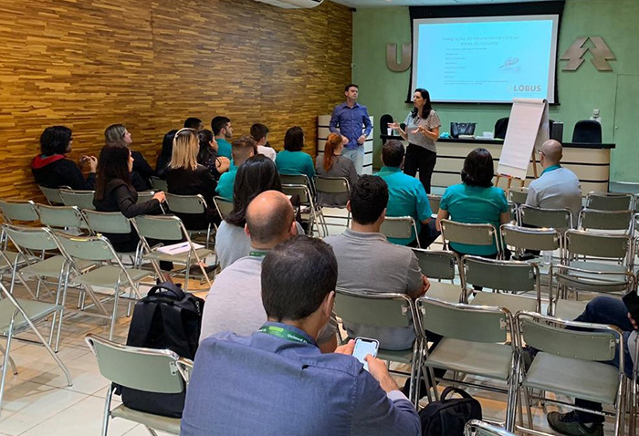 Colaboradores puderam trocar experiências e conhecer melhor como foi realizado o trabalho no Hospital Volta Redonda