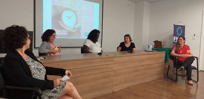 A importância do autoexame e os impactos do tratamento na autoestima foram destaque na conversa