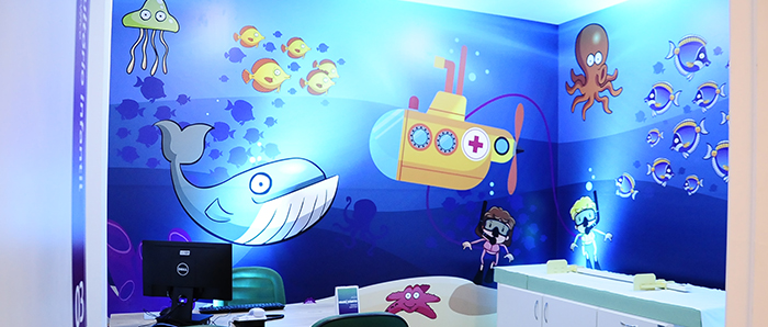 Todos os consultórios com novos equipamentos para melhor atendimento e uso diário, a exemplo do consultório pediátrico. 