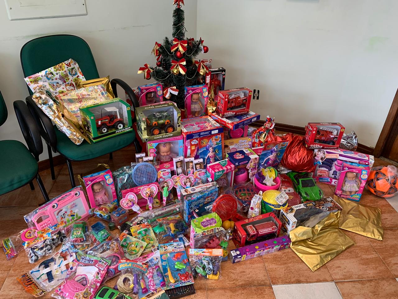 Brinquedos arrecadados na Unimed CSF, ponto de coleta em Barra do Piraí